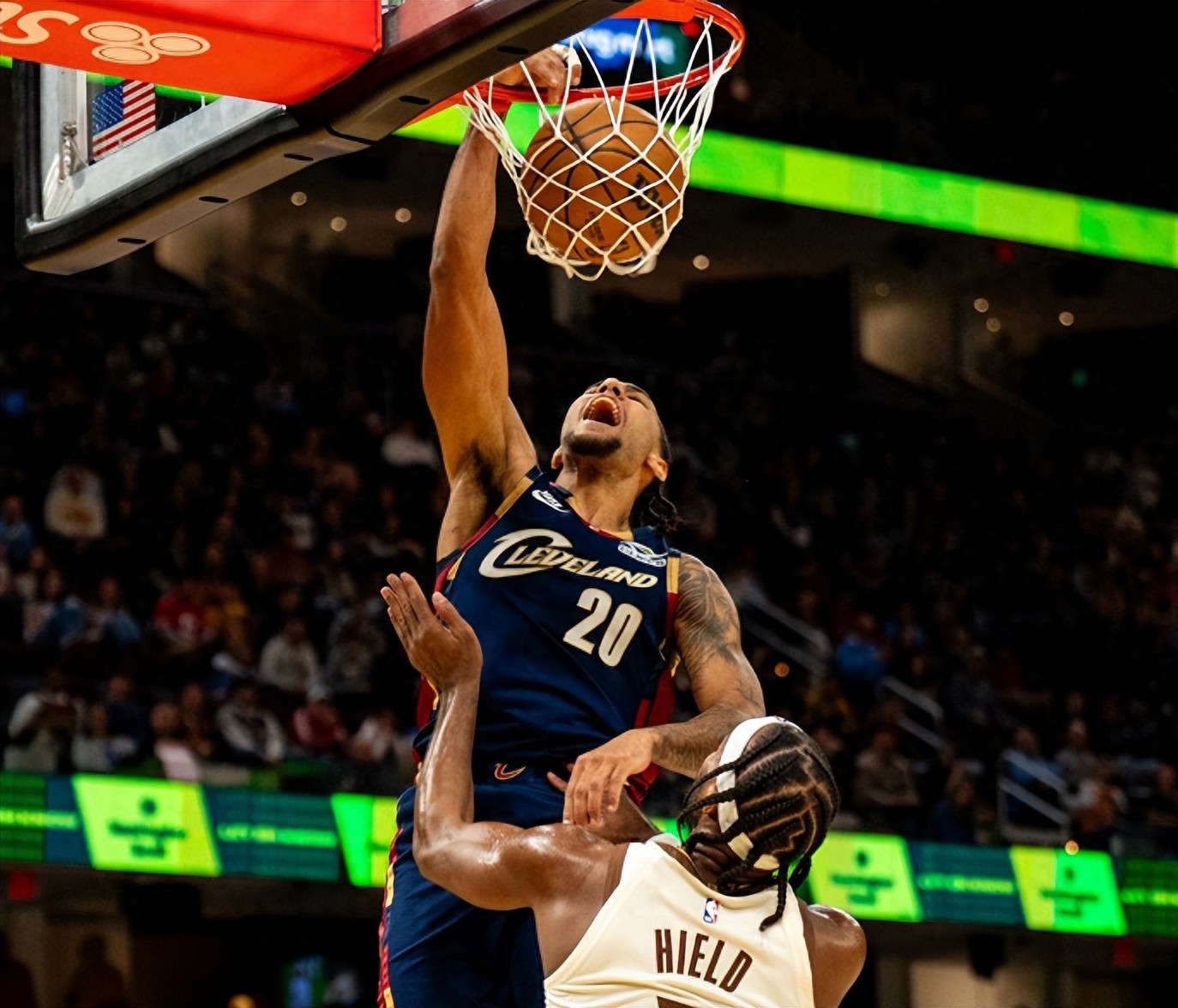 库里连续五场缺阵!10人轮换全员得分 米切尔空砍29分勇士险胜骑士