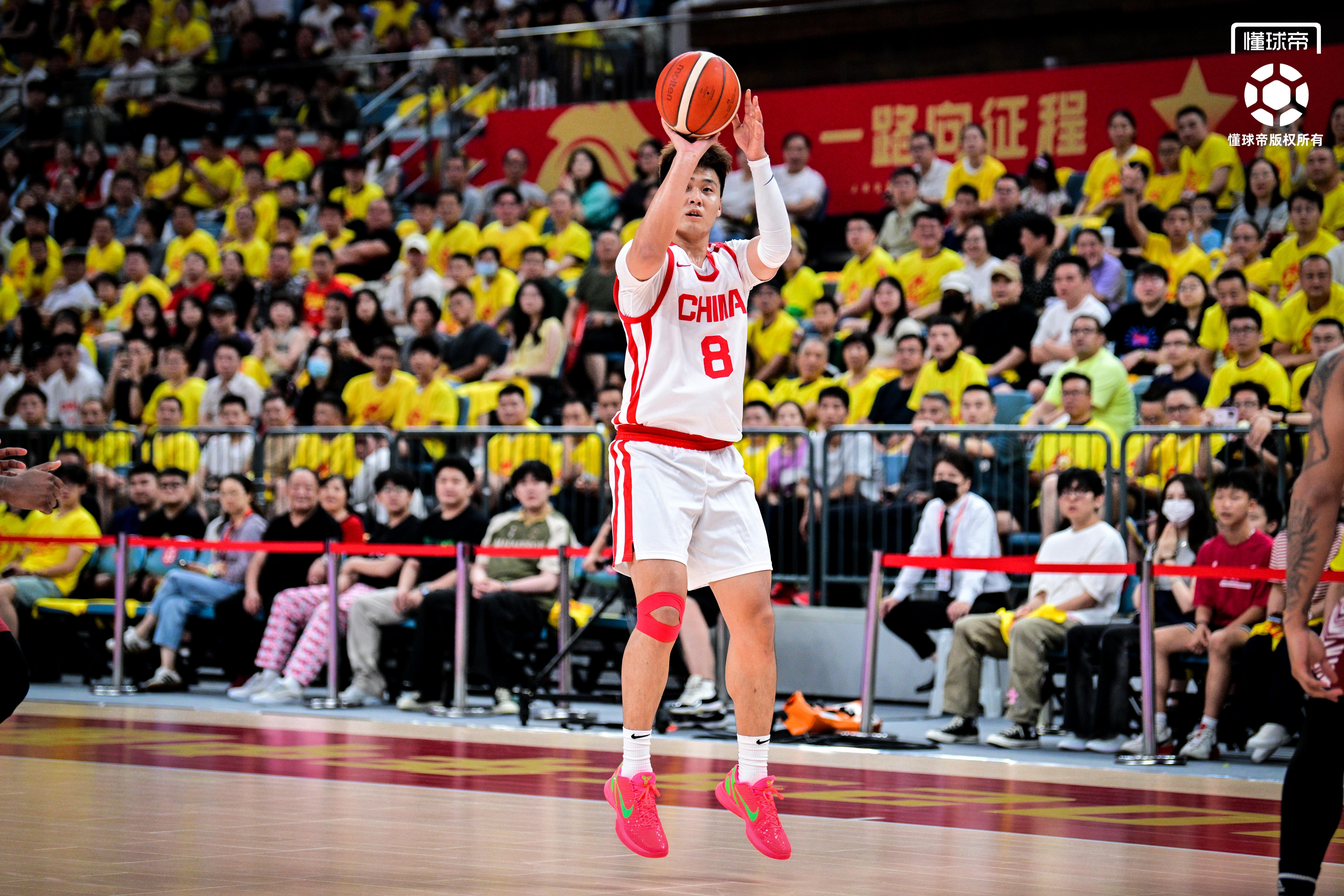 FIBA官方更新世预赛比赛名单:中国男篮无变化,赵睿缺席中韩次战