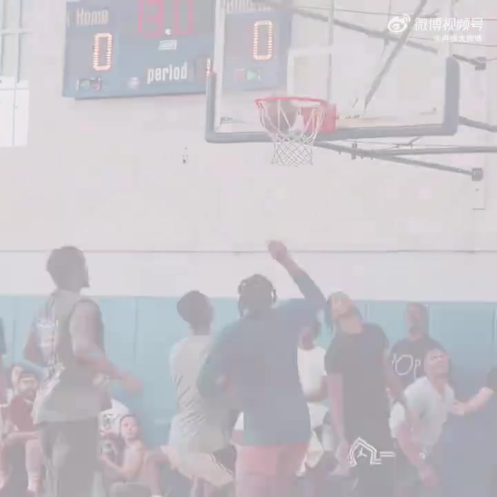 飞龙在天威少爷打野球无人能防各种轰炸篮筐