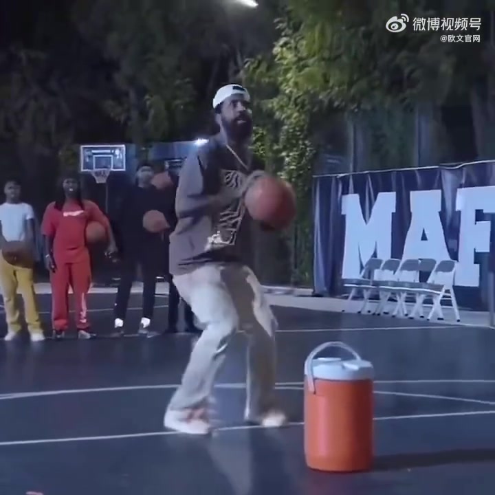 什么叫人球一体看欧文运球真是主打一个随心所欲啊