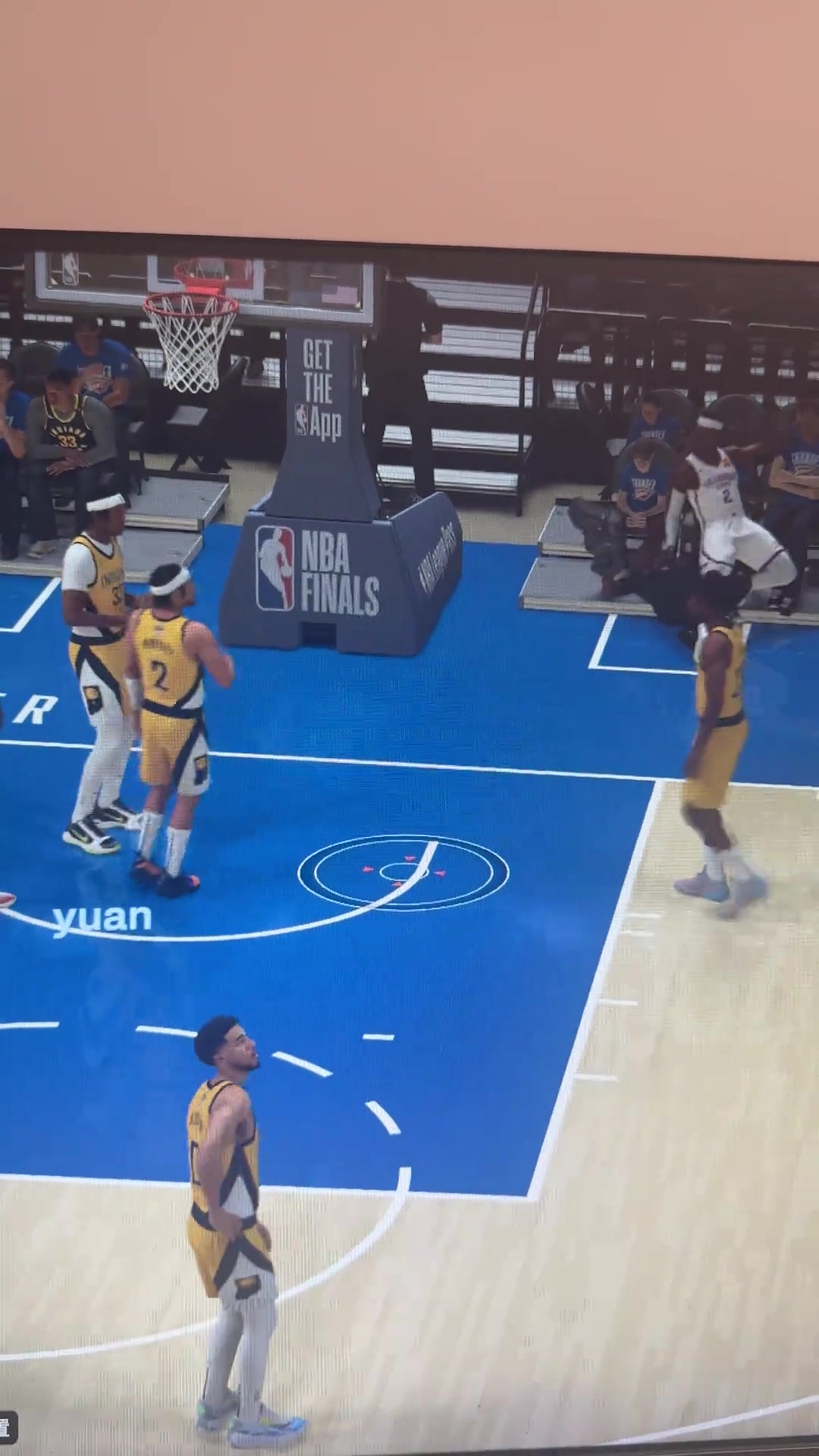 网友2K操作亚历山大造犯规跟现实中的一模一样