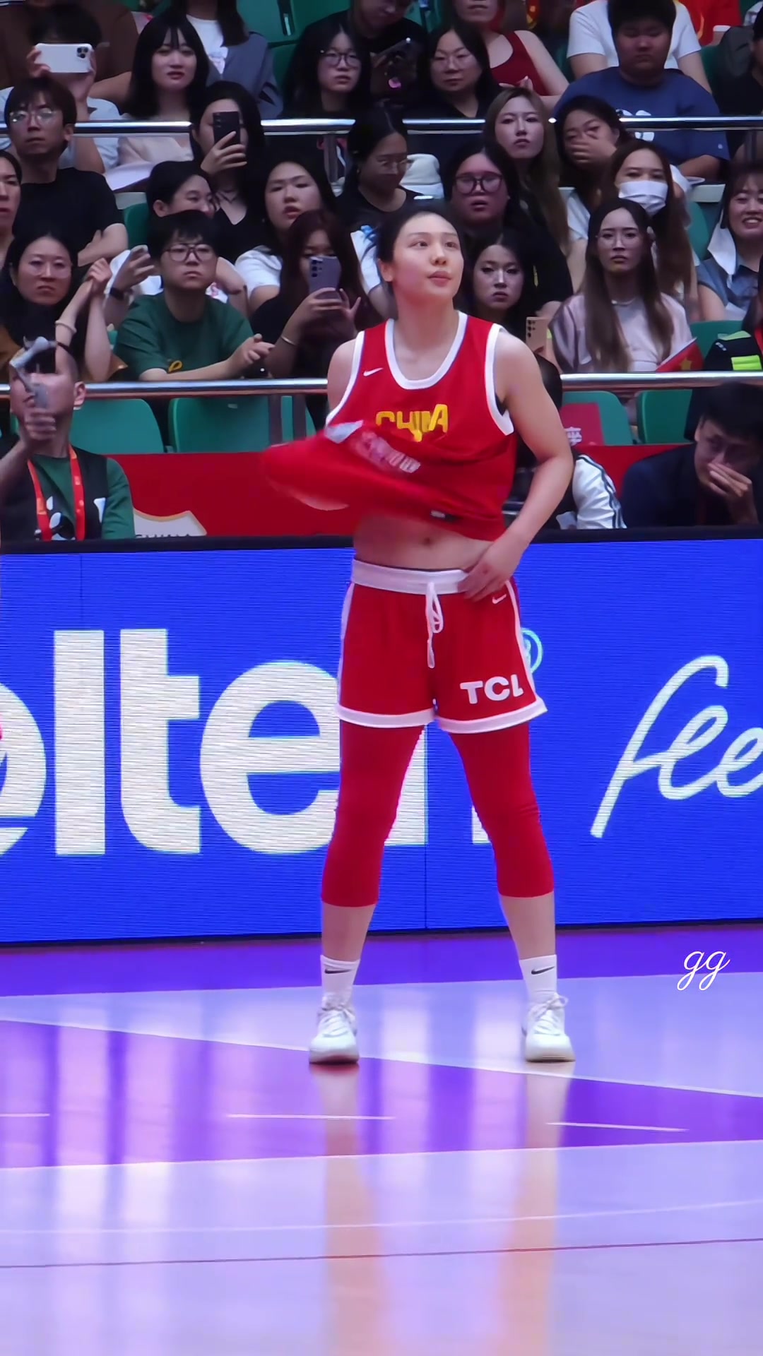 这撩的哪里是腹肌是我的心呐...