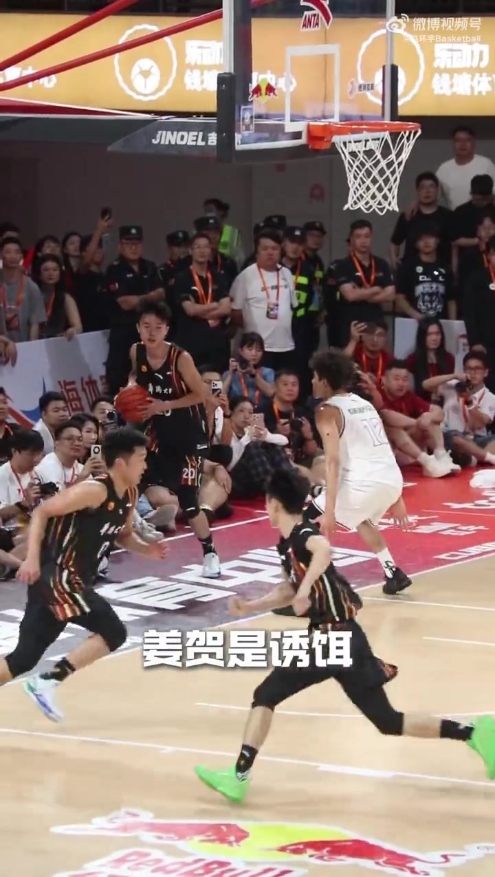 还能这么玩华侨大学离奇的底线发球战术把对手都搞麻了