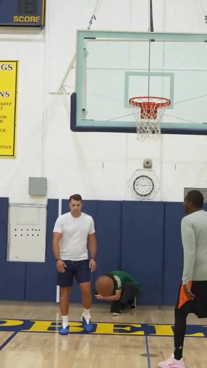 早有伏笔KD和小贾此前曾一起训练这下小贾可以好好进步了