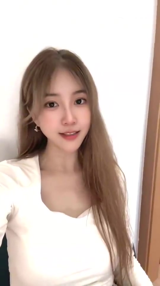 周玲安称赞杨瀚森他的篮球智商极高打球风格像小加索尔