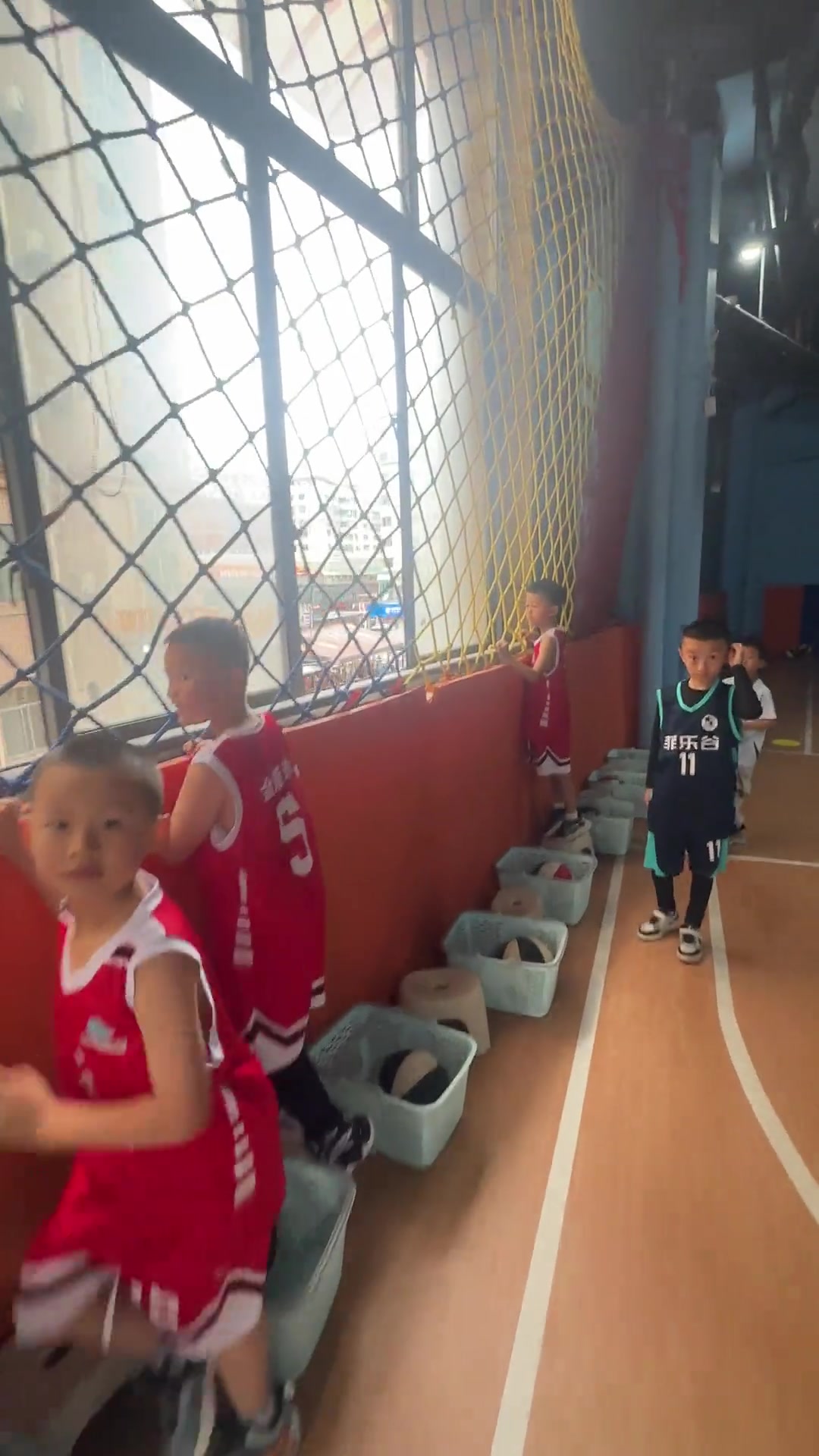 体育生对艺术生的向往这么小就展现出来了吗