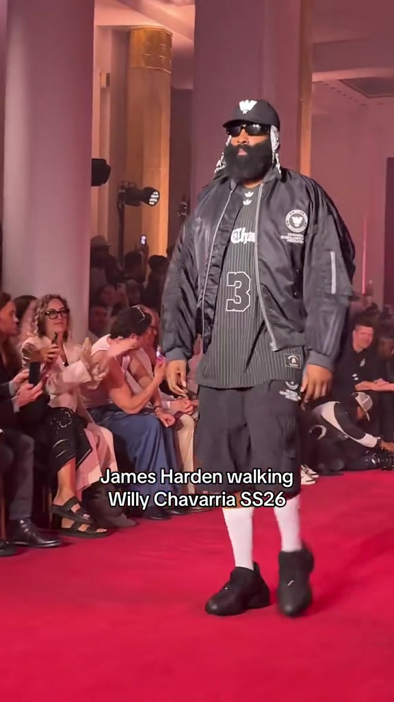 登哥巴黎走秀给我看呆了