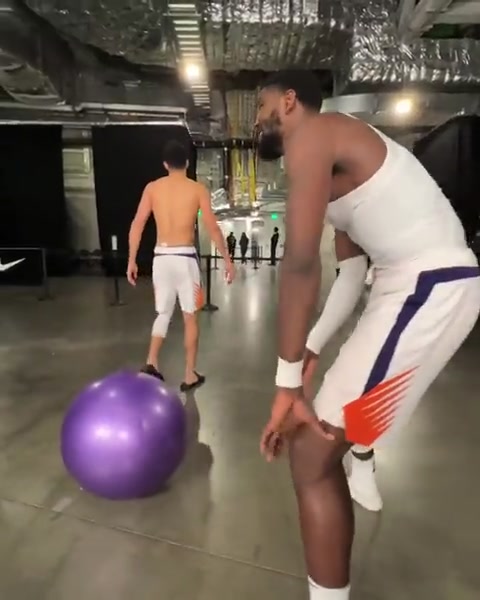 正能量哦艾顿会把太阳的赛后健身文化带到湖人吗