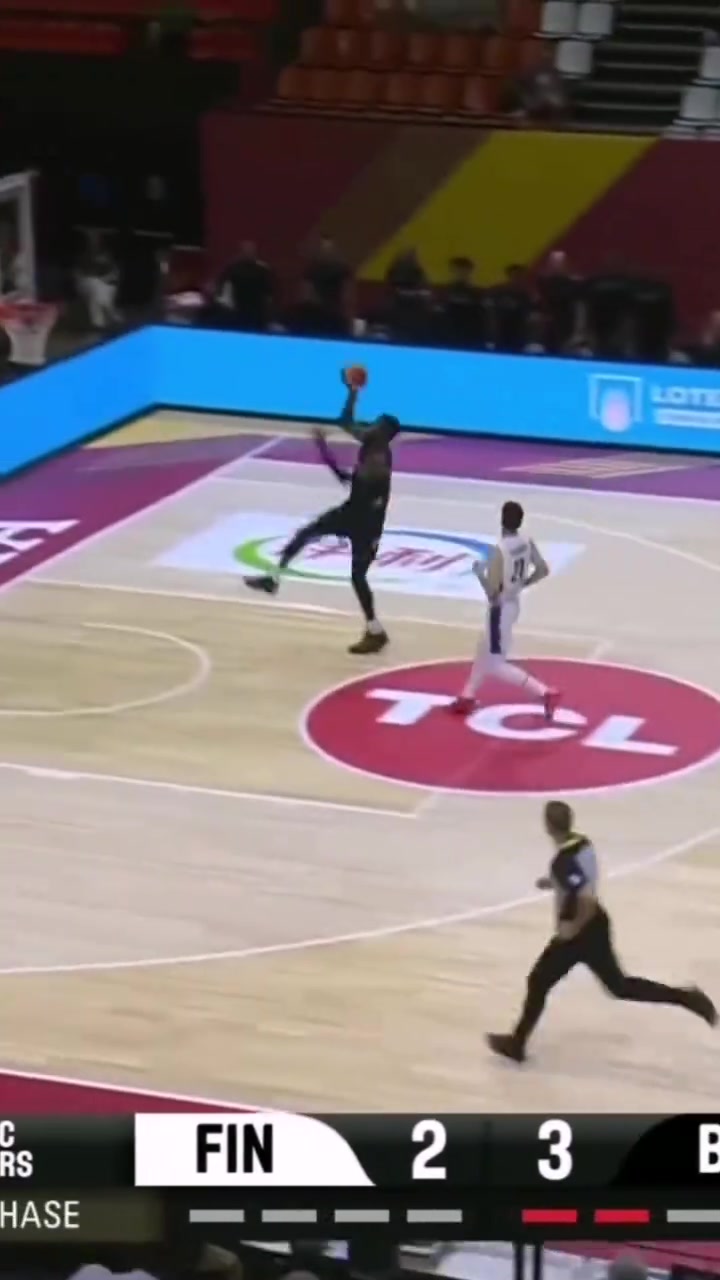 全湖的希望有一说一 国际赛场的艾顿还是很有实力的