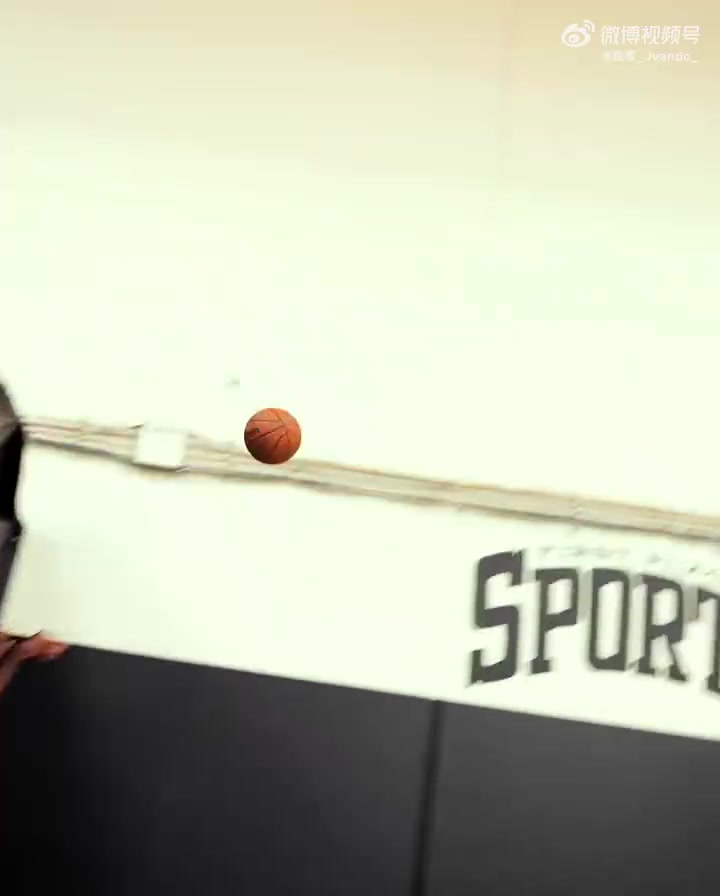 范德彪这三分要是能开发出来那湖人可真的是赚了