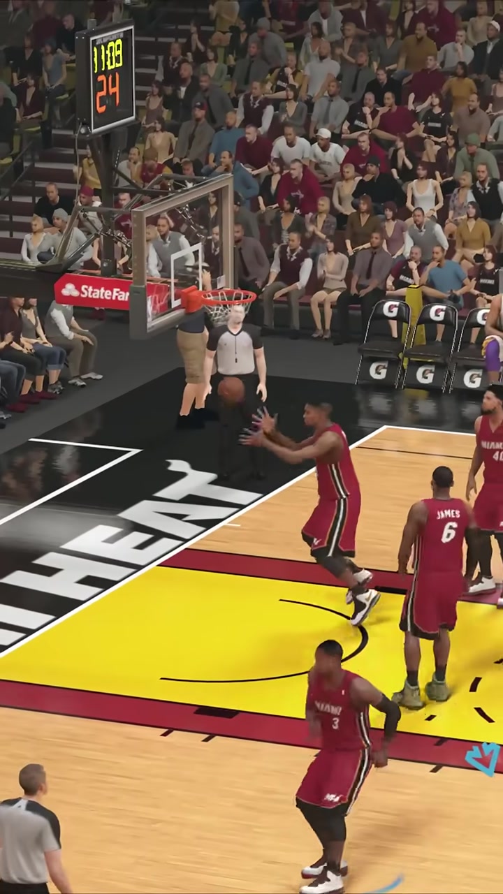 12年前的NBA2K这背身脚步做得是真流畅啊