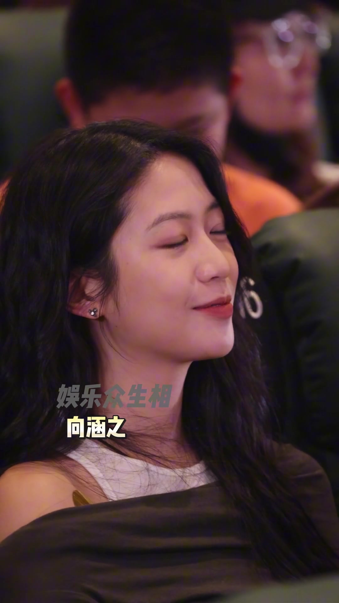 巴特勒出席成龙电影首映礼 众女星宋茜陈好倪妮等也现身支持