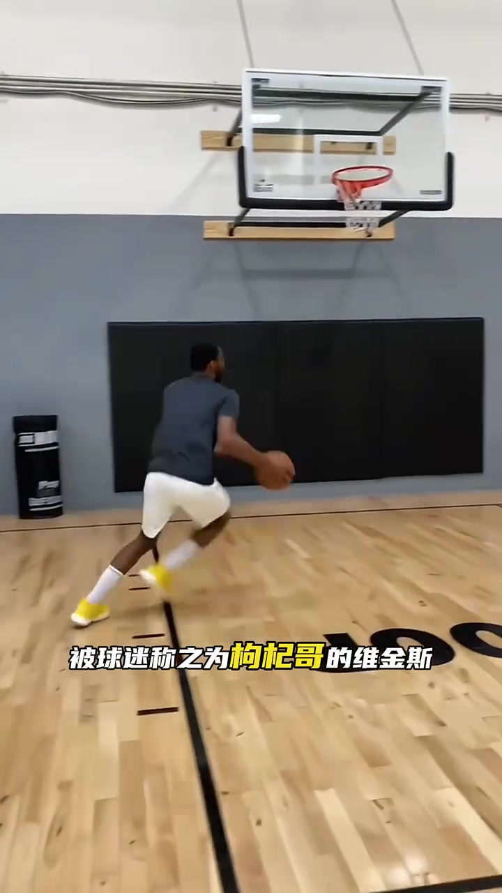 他在NBA打球从不出汗天赋相当炸裂