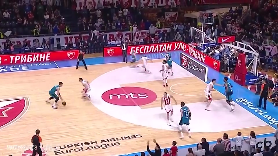 打过球的都懂像东契奇这样有身体又有节奏的球员根本没法防