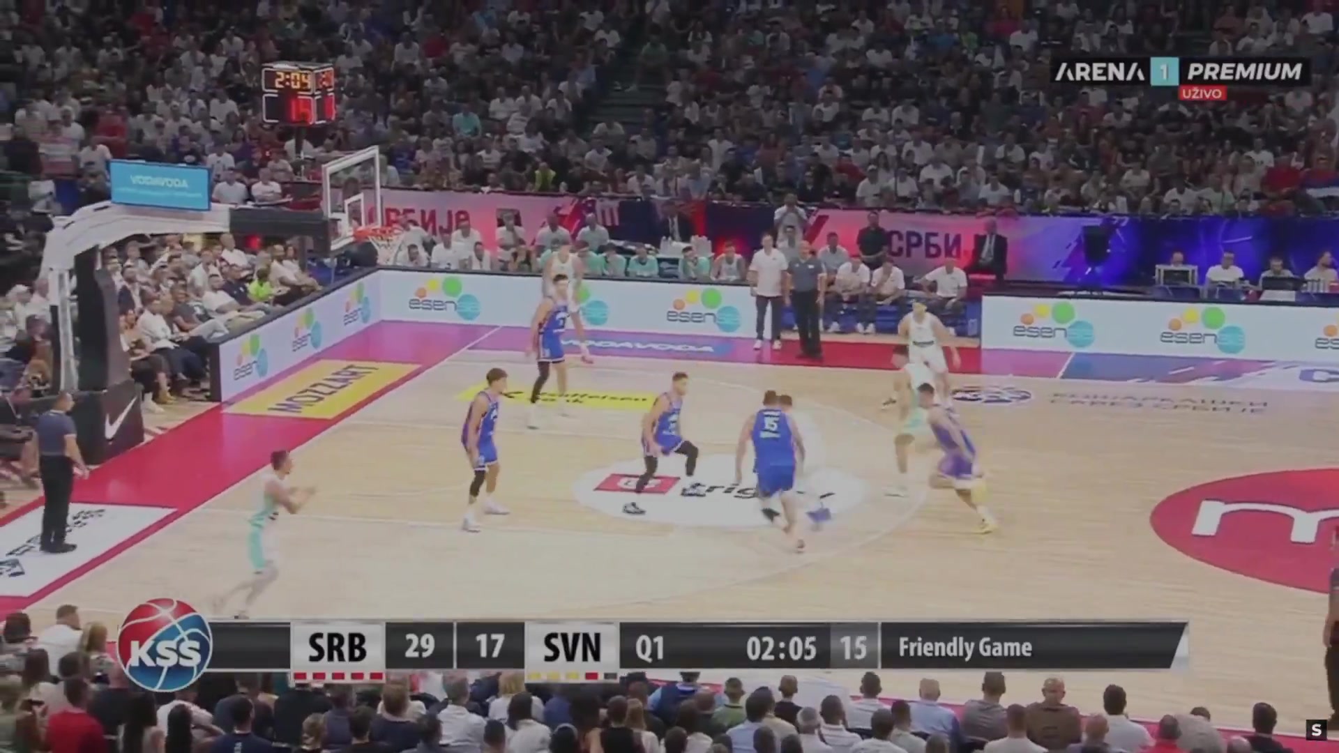 单挑塞尔维亚全队东契奇无视多人防守突破抛投打进还造加罚