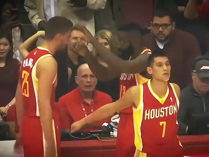 当年火箭一道靓丽风景线哈登书豪帕森斯独特的开场仪式