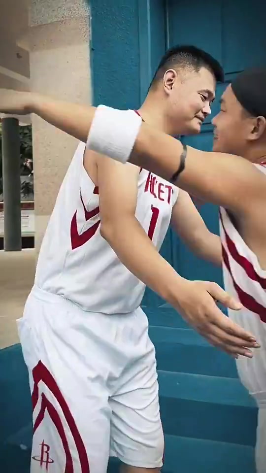 姚麦法庭见律师视频会作为证据当庭播放姚麦那算了撤诉