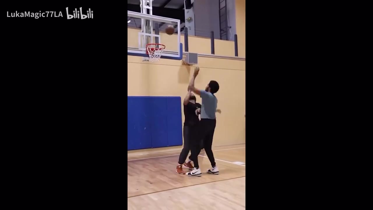 全能内线骑士中锋阿伦休赛期个人特训视频