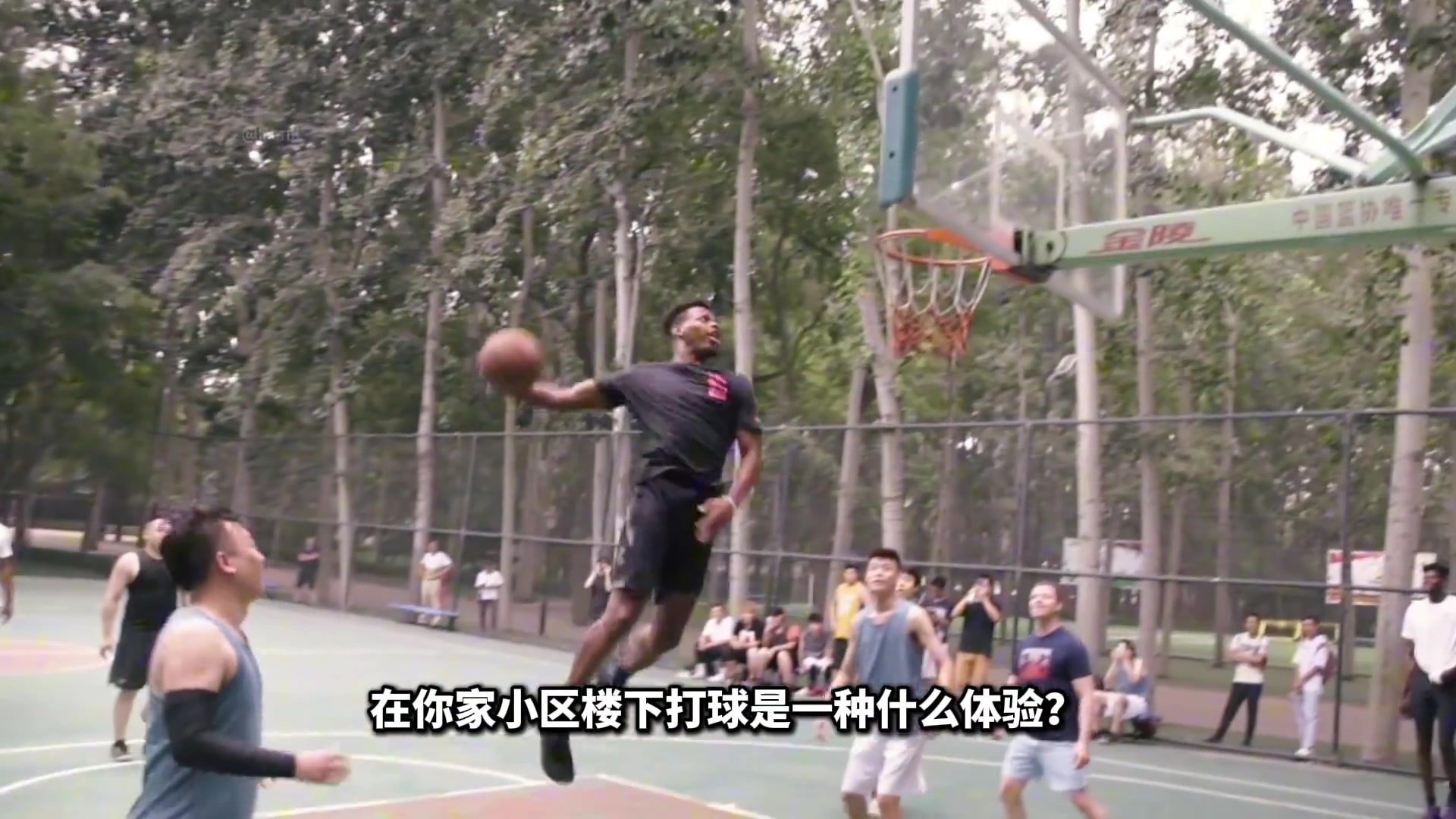 比正常人多一条韧带的篮球天才曾和东契奇竞争如今现状如何