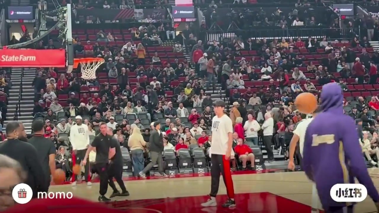 这也差太多了吧网友对比杨瀚森和姚明训练中的动作速率