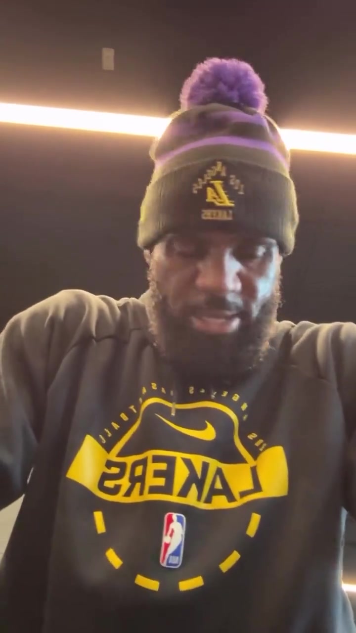 詹姆斯开始了训练大家知道他在训练什么嘛