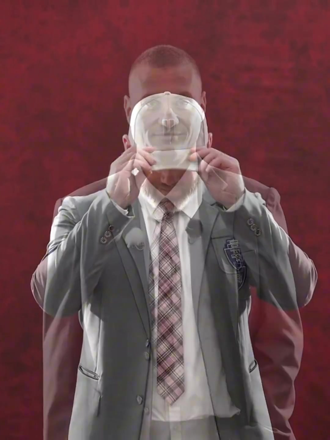 曼联名宿重聚试新装网友这胖子不会是鲁尼吧