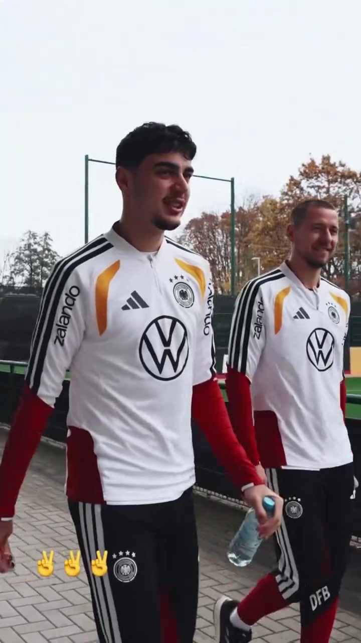 氛围不错啊德国队的训练日常你的关注点是谁