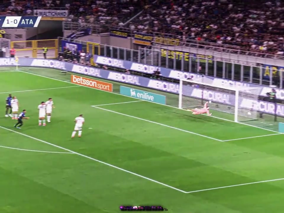 大力出奇迹巴雷拉不管了直接来一脚