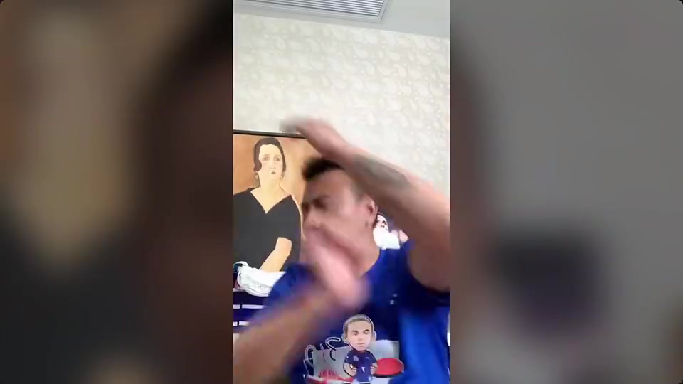 快气哭了武磊单刀摔倒让毛剑卿上海话爆粗XXX哪能了