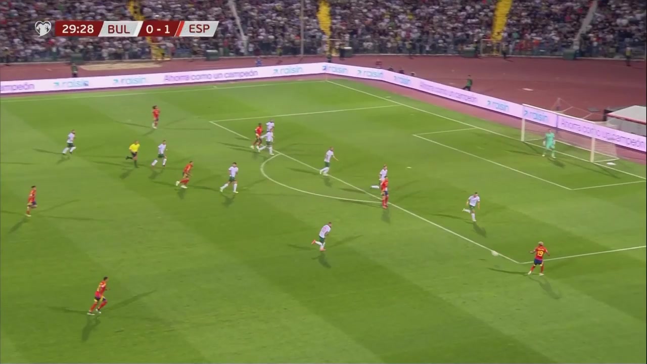 西班牙再下一城保加利亚解围不远库库雷利亚禁区内抽射破门