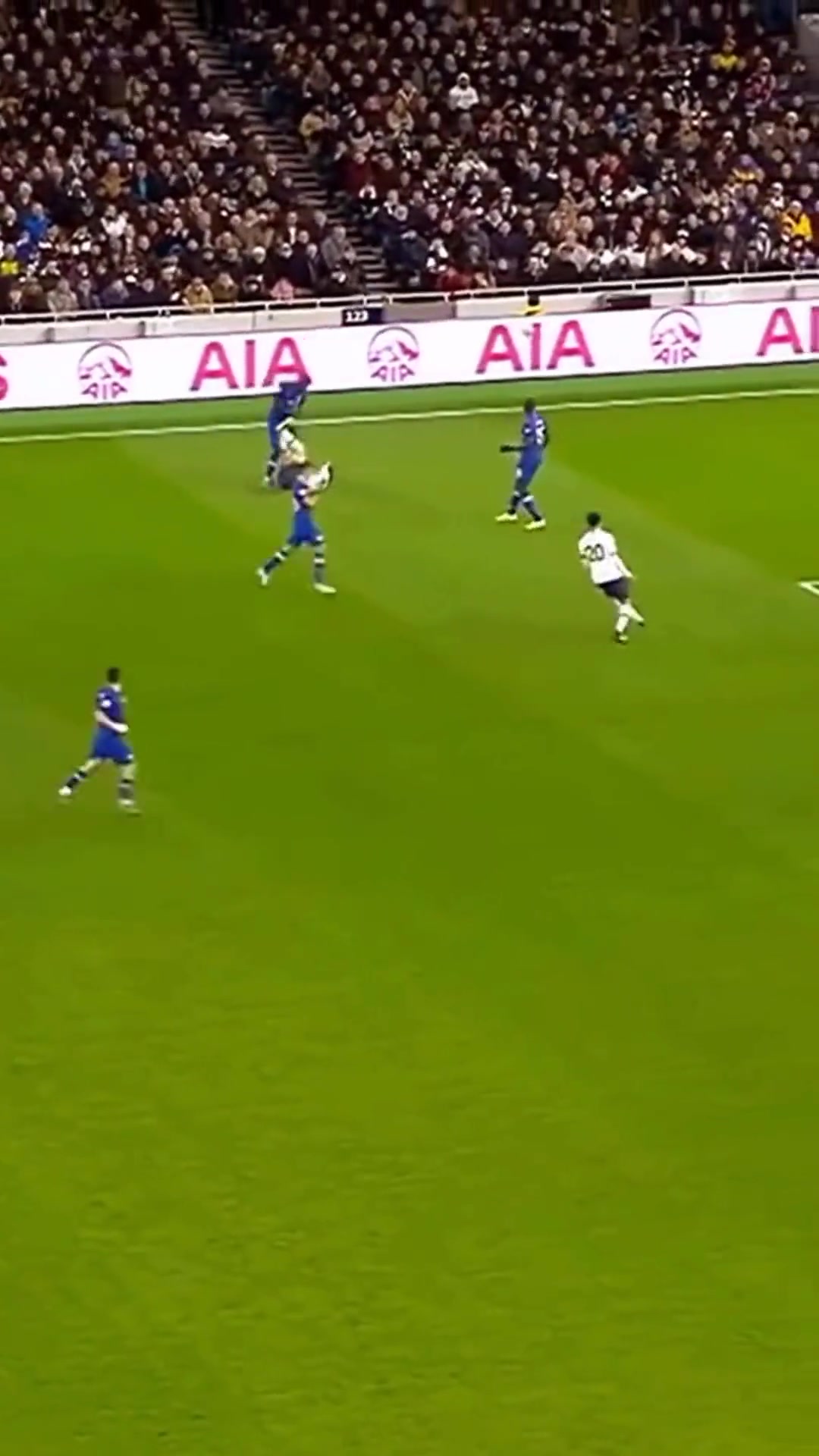 吕迪格你敢做这个动作我就敢立马倒下