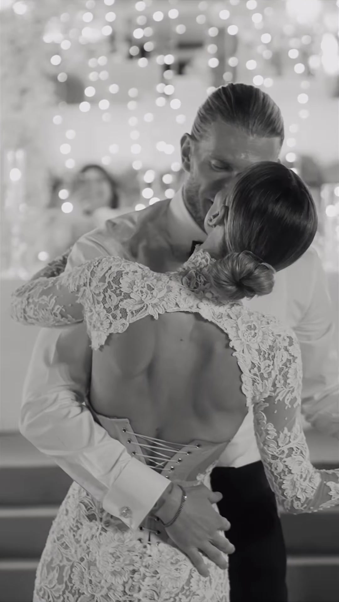 羡慕卡里乌斯妻子晒结婚视频这么漂亮身材又好的老婆谁不喜欢