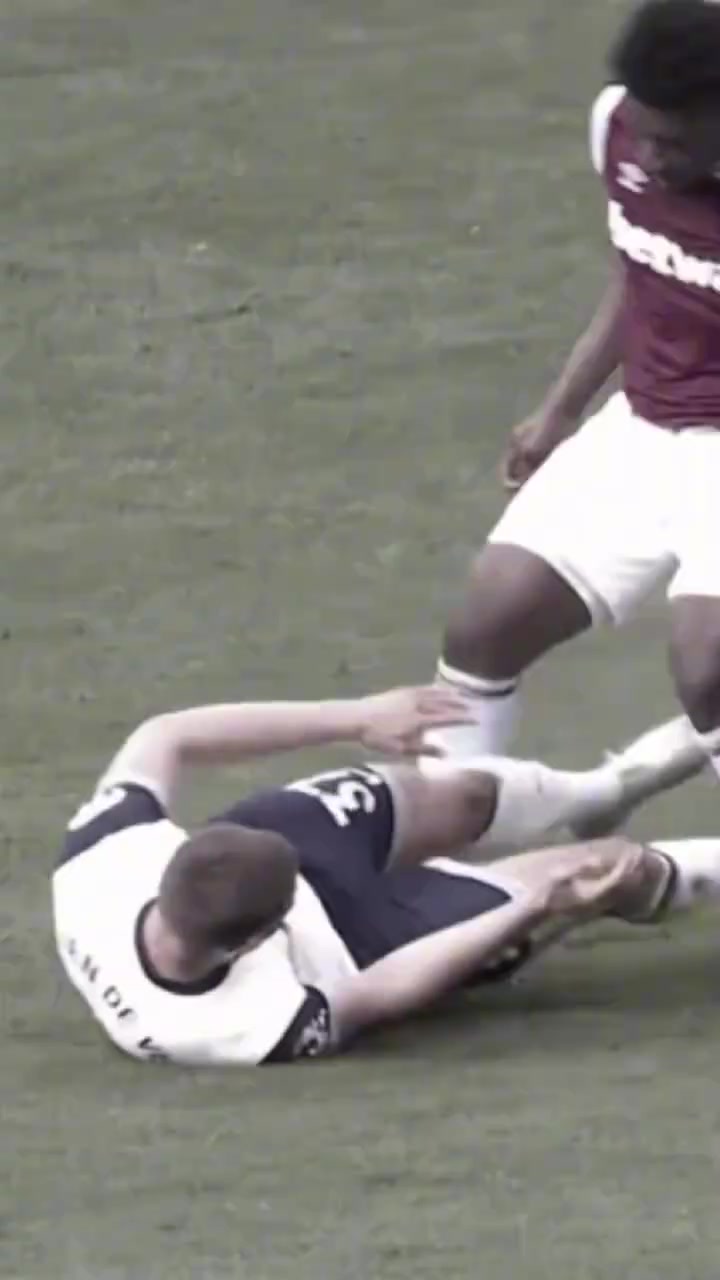 热刺情景剧剧场库杜斯与范德文不得不说的故事