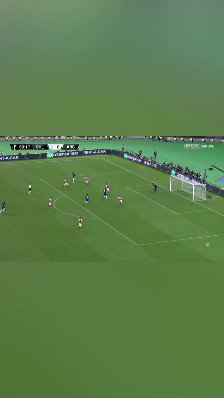 曾经的世界第三阿扎尔切尔西谢幕战两射一传问鼎欧联