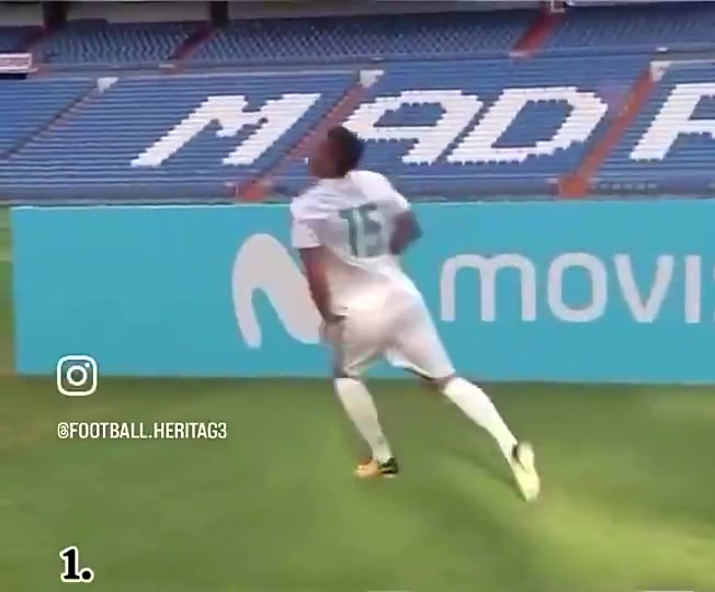 不敢恭维皇马球迷晒出特奥加盟时颠球画面有点辣眼睛