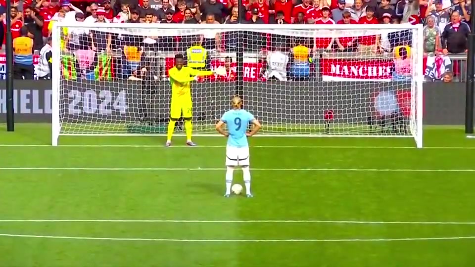 世界名画奥纳纳请君入瓮哈兰德冷静罚进反方向