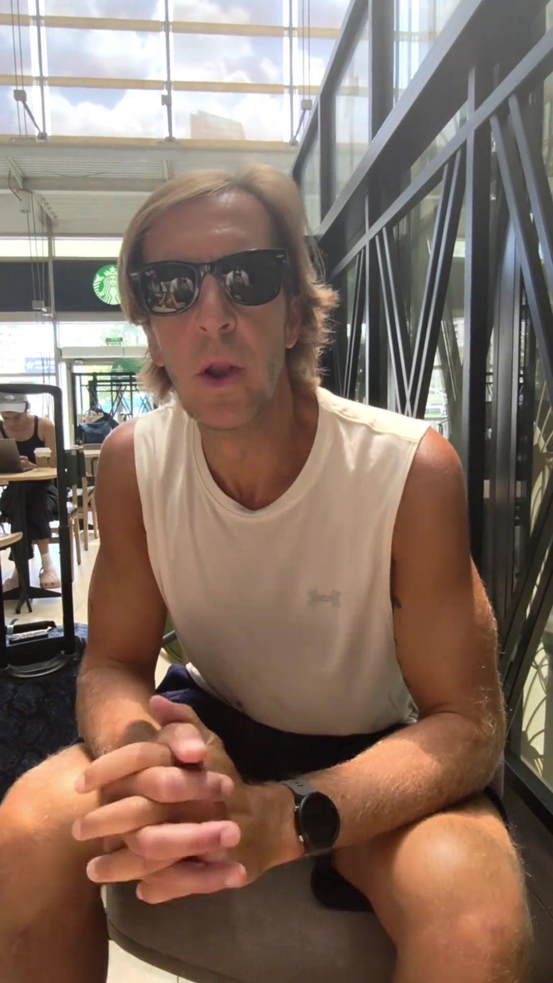 哪找的天才运营扎卡尔多和安布罗西尼齐唱少女时代Gee