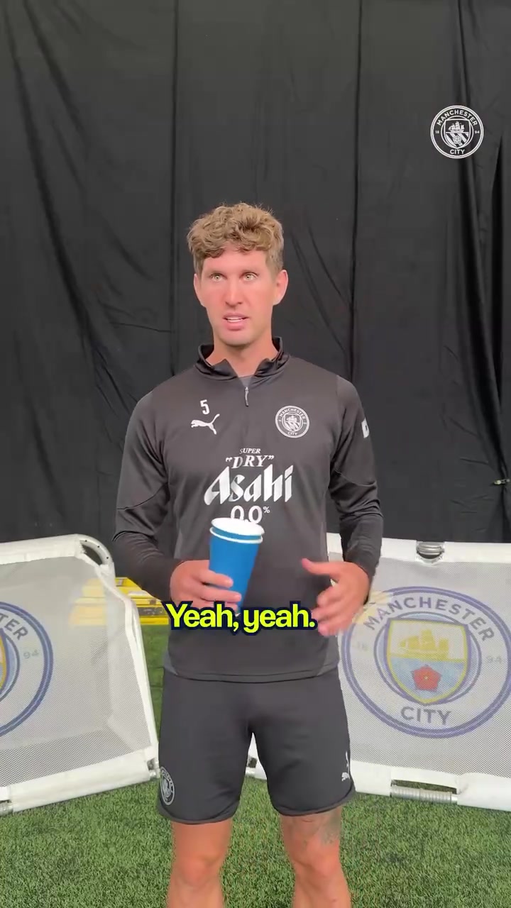 太治愈了曼城球员接杯子的小游戏这是谁发明的天才游戏