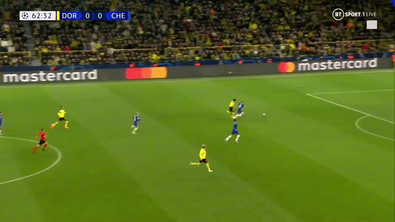 网友阿德耶米这次爆趟把恩佐裤衩子都给崩飞了