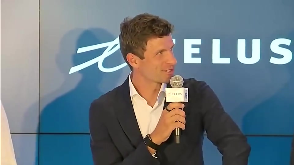 还得是你二娃穆勒新闻发布会上模仿羊叫声现场记者们大笑