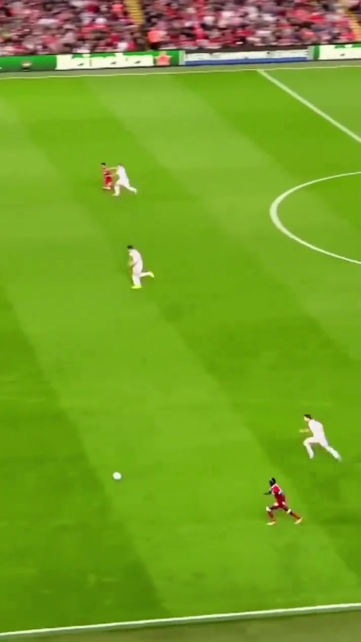 克洛普时期利物浦最具代表性的反击行云流水几秒钟解决战斗