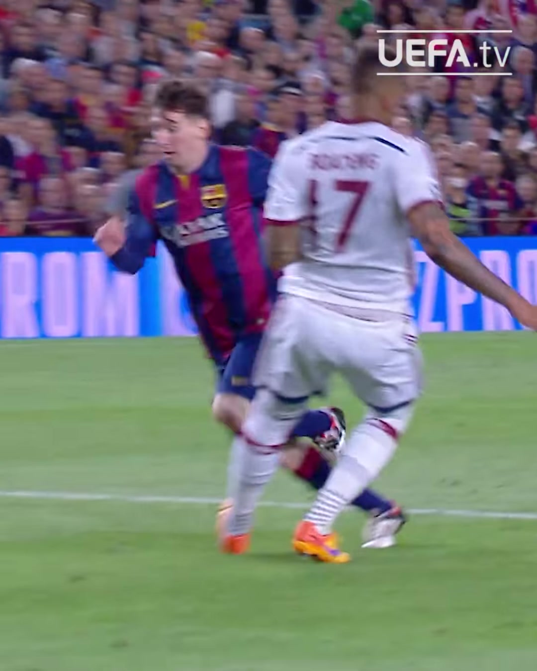 过不去了欧冠官方晒梅西犯罪式过人晃倒博阿滕进球永恒