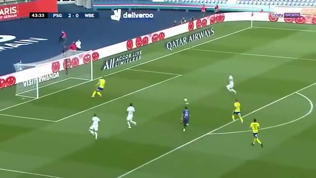 男人都能懂的痛名场面伊卡尔迪大力射门被对方后卫用裆部化解