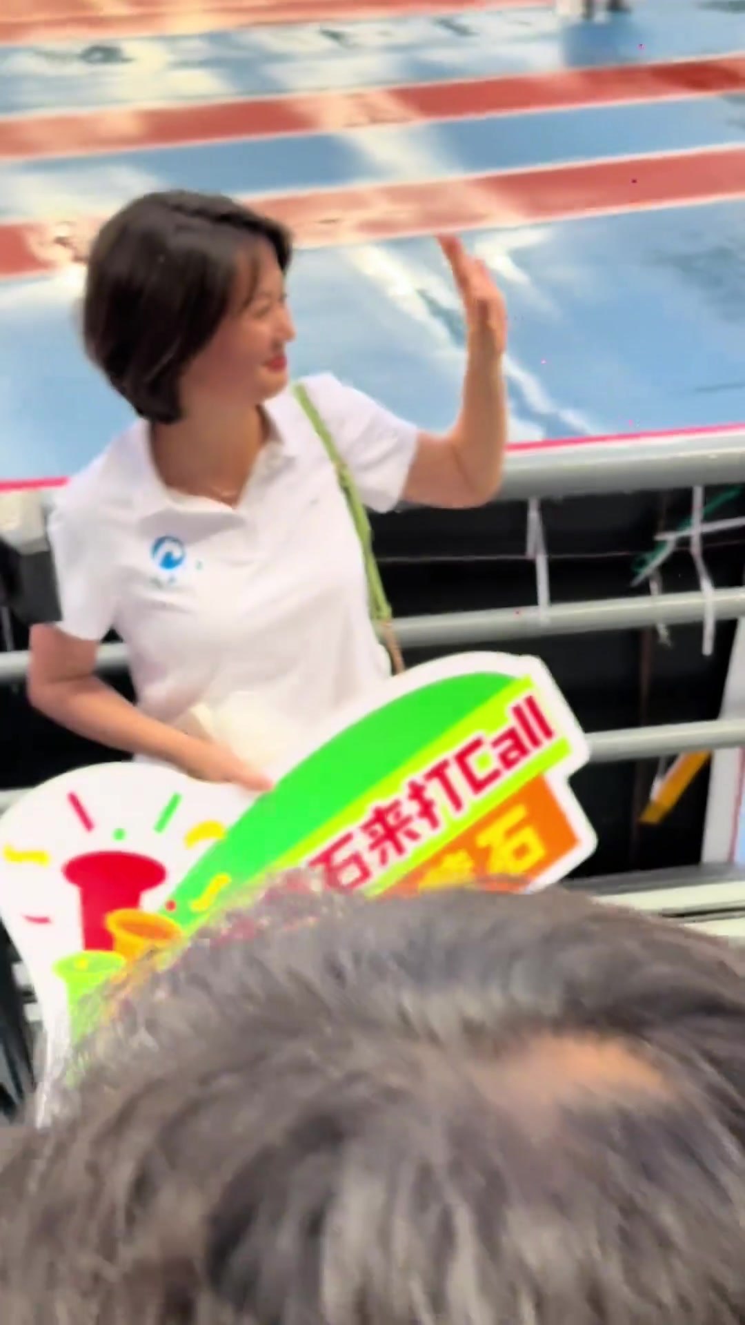 好甜明明是江苏超级联赛湖北美女主持却火了