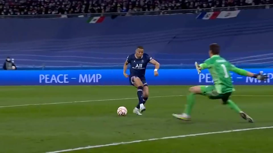 张路感叹姆巴佩这动作我们的小孩每天都在练关键是实战怎么用